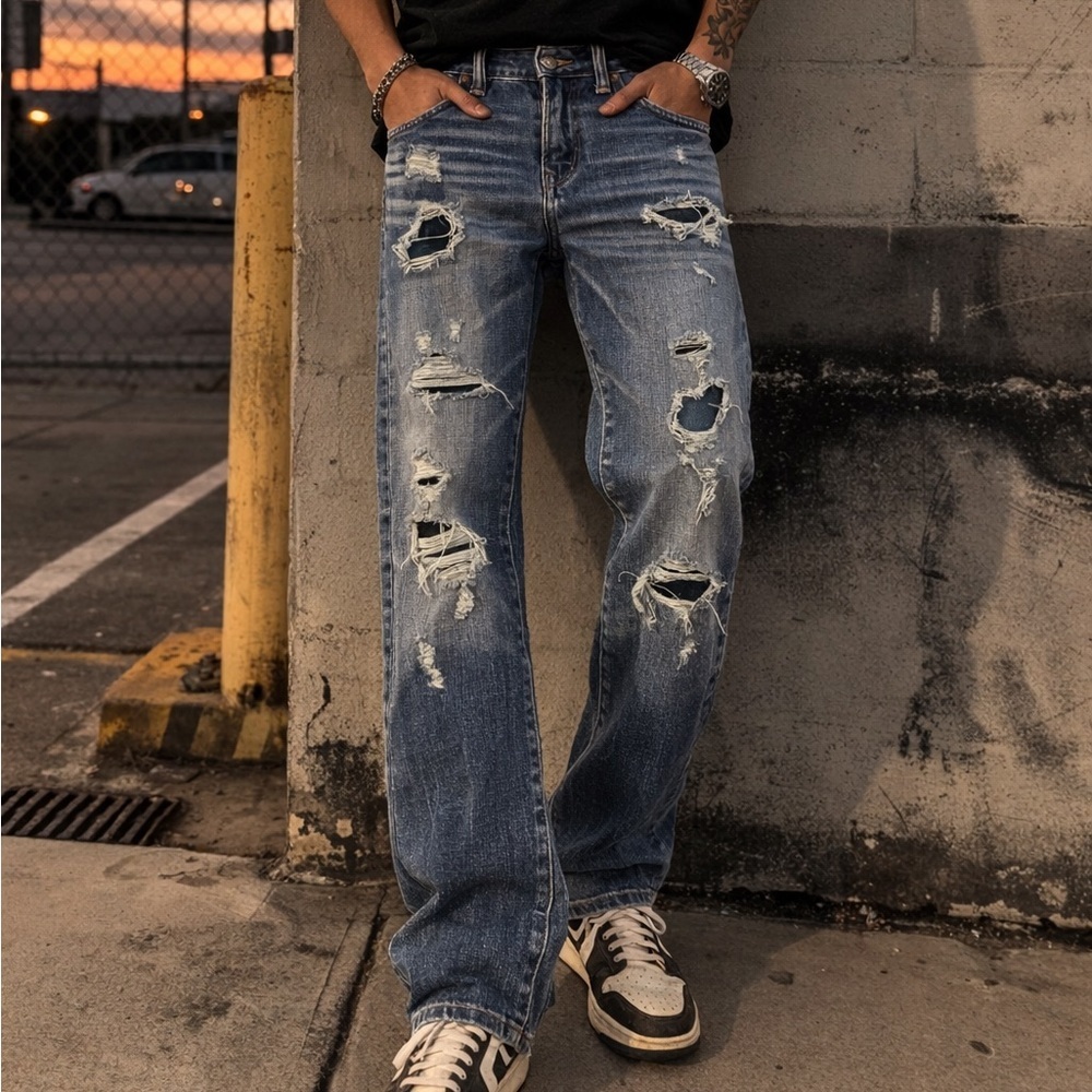 American Eagle Men 28x30 AirFlex Medium Wash Straight Leg Denim Jeans Distressed